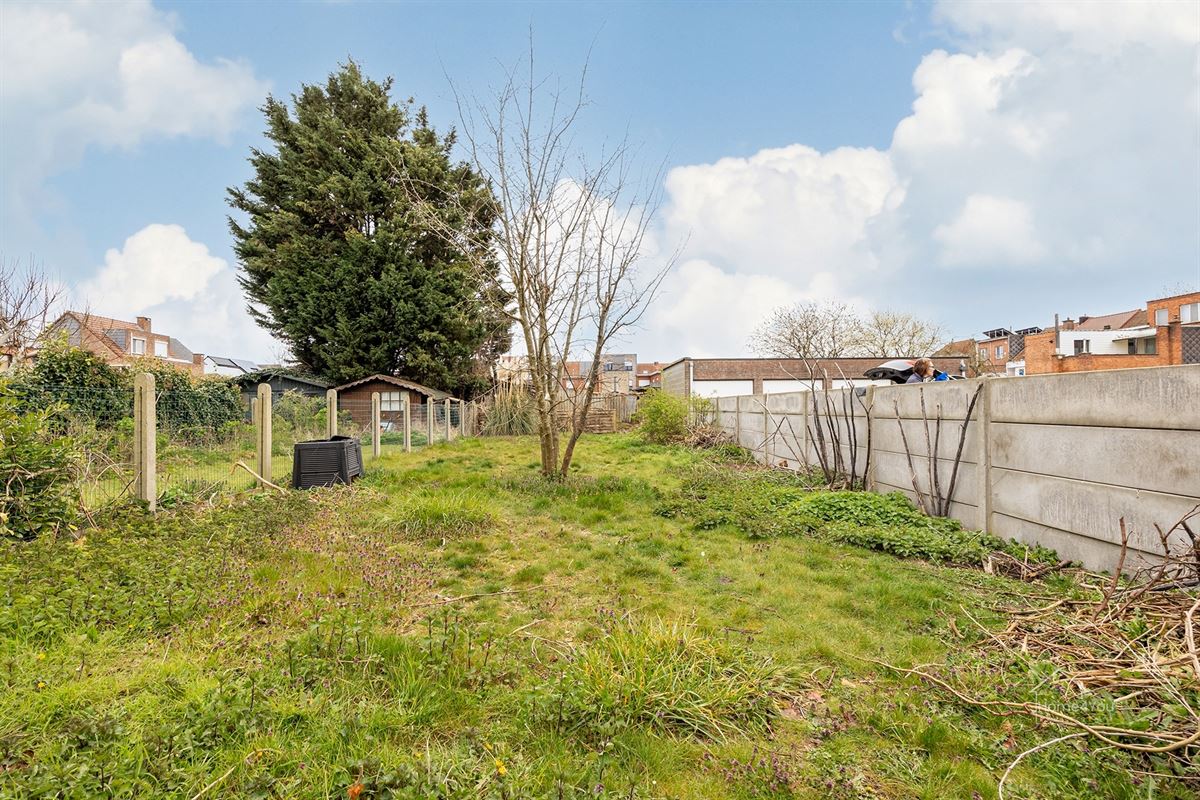 Te renoveren woning met groot potentieel en tuin te Bornem