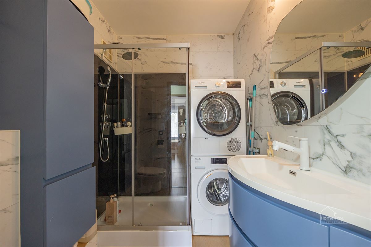 Instapklaar en lichtrijk appartement met 3 slaapkamers