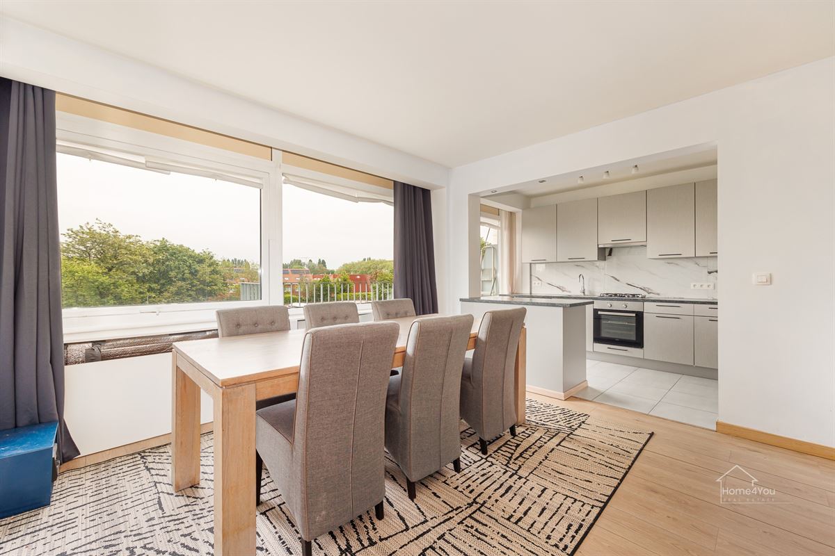 Instapklaar appartement met 2 terrassen