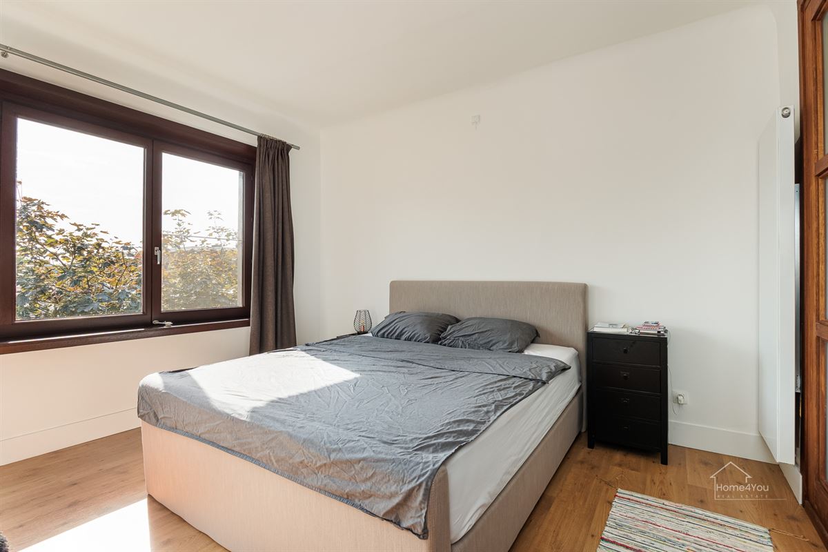 Modern 1-slaapkamerappartement vlakbij Boelaer Park te koop