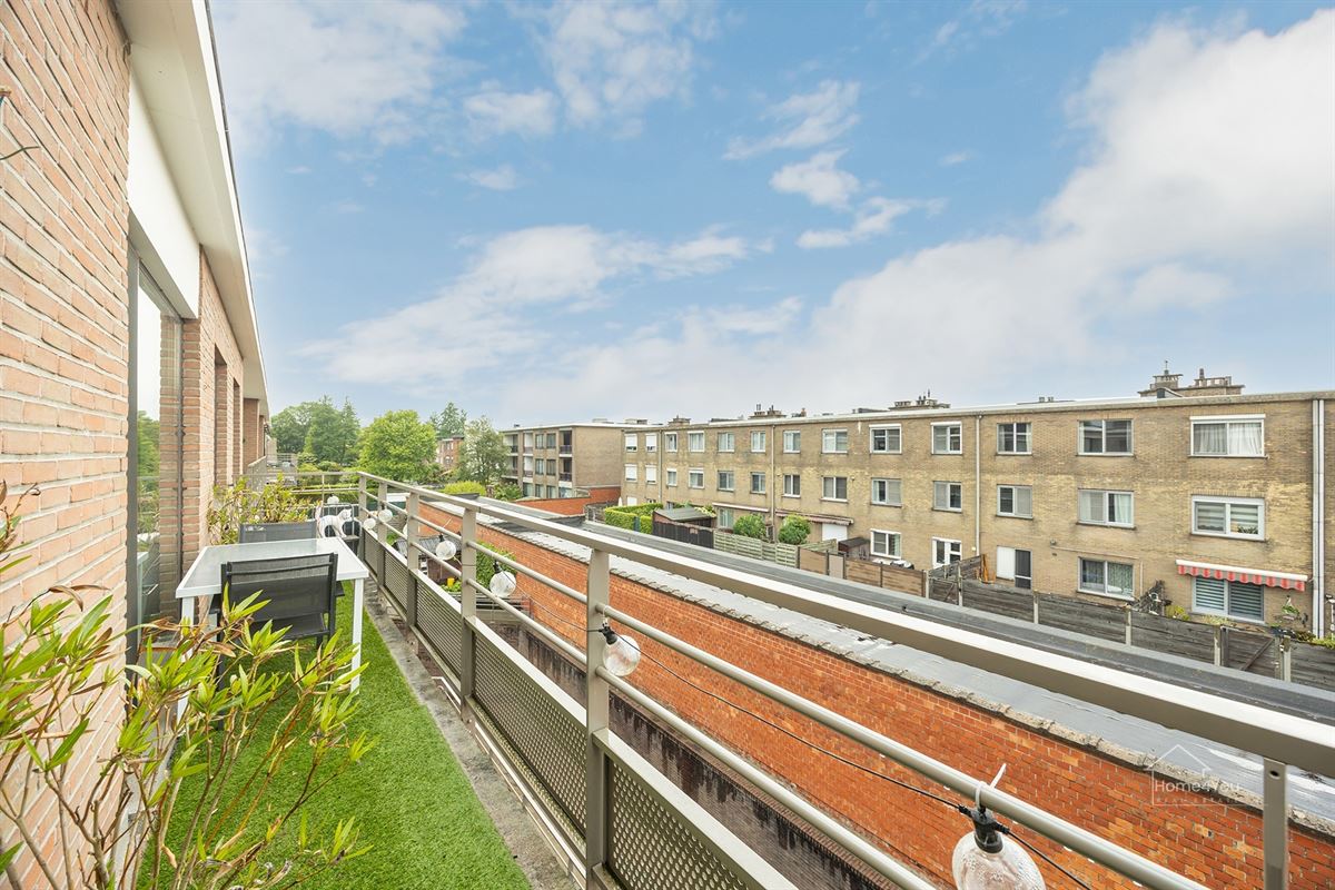 Instapklaar appartement met 3 slpkmrs + autostaanplaats