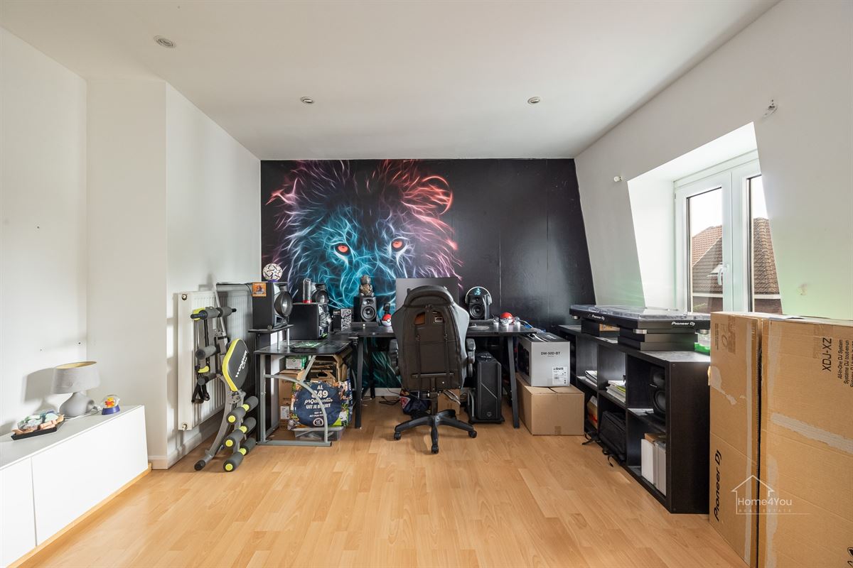 Instapklare woning met ruime tuin in Antwerpen te koop!