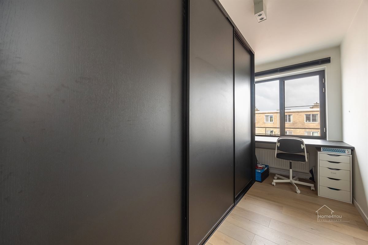 Instapklaar appartement met 3 slpkmrs + autostaanplaats