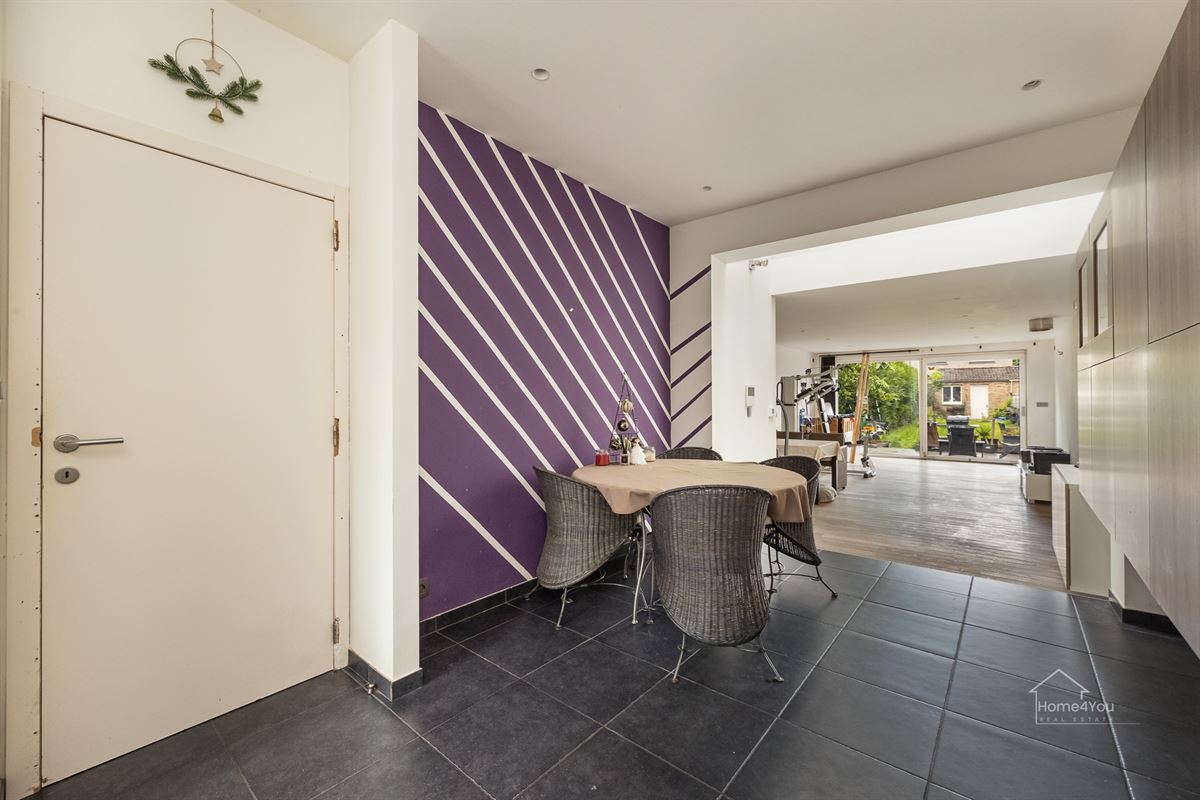 Instapklare woning met ruime tuin in Antwerpen te koop!