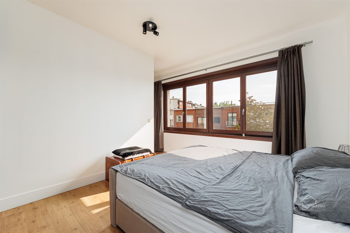 Modern 1-slaapkamerappartement vlakbij Boelaer Park te koop