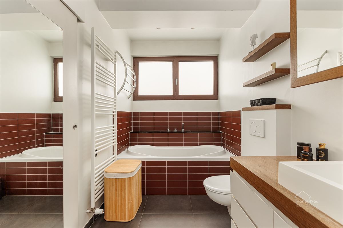 Modern 1-slaapkamerappartement vlakbij Boelaer Park te koop
