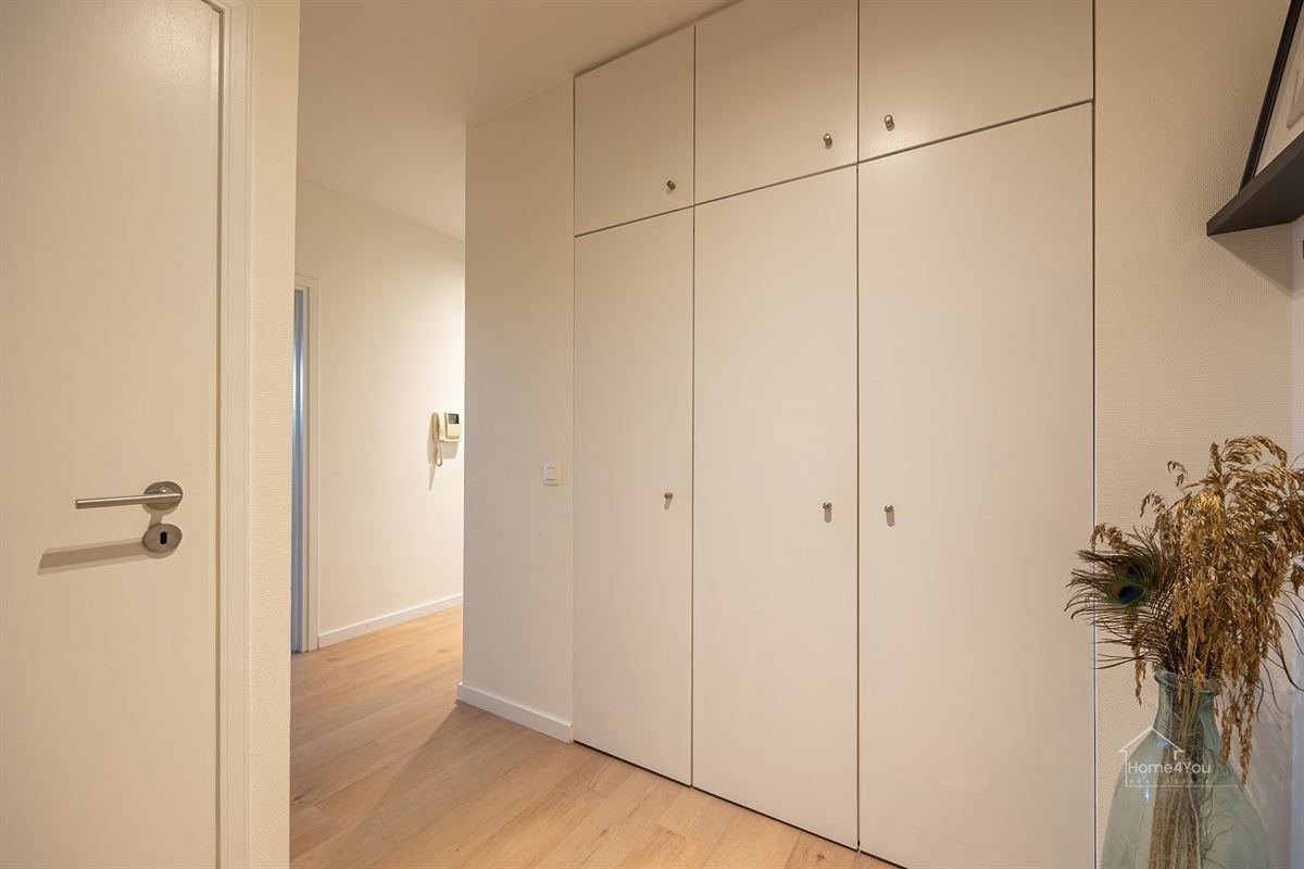 Instapklaar appartement met 3 slpkmrs + autostaanplaats