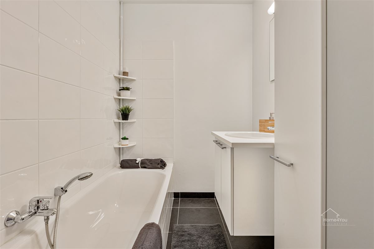 Appartement: 2 slaapkamers, 3 terrassen in hartje De Panne!