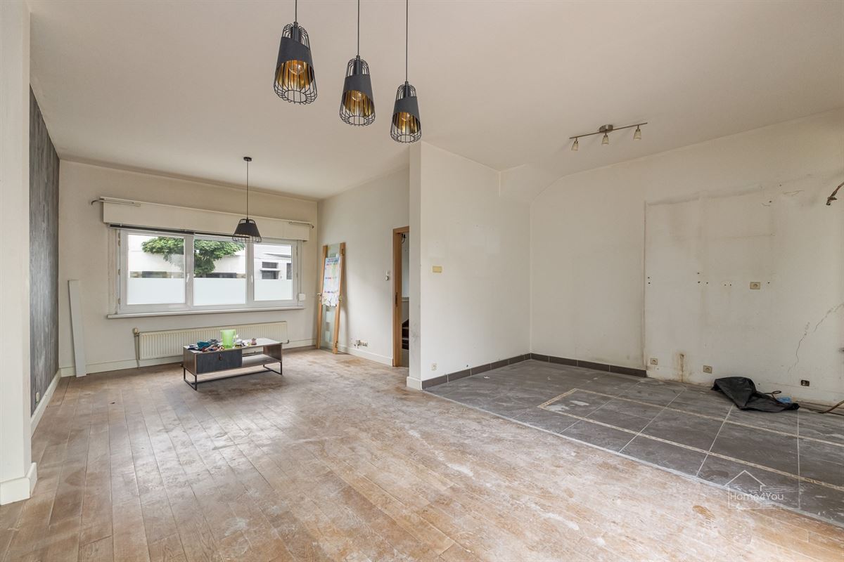 Af te werken woning met tal van mogelijkheden op een uitstekende locatie te Wilrijk