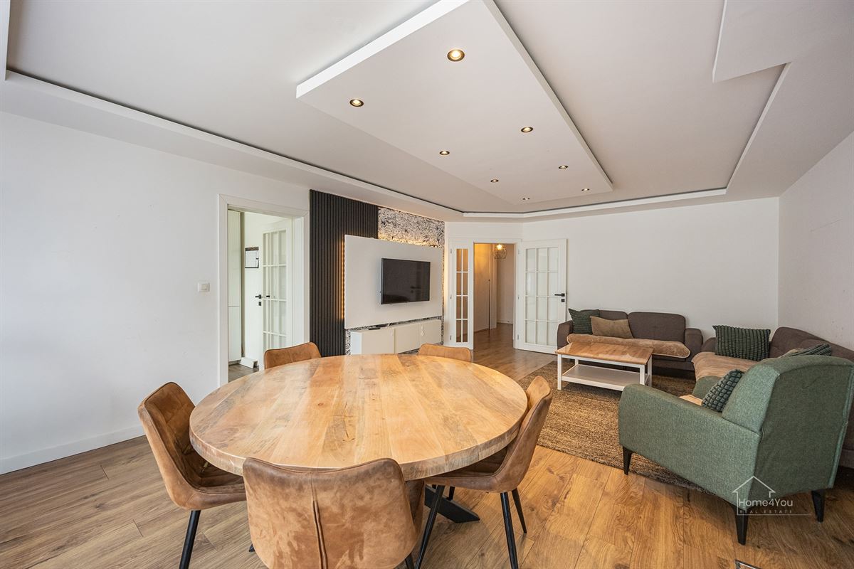 Instapklaar appartement met 3 slpk, terras en garagebox te Deurne!