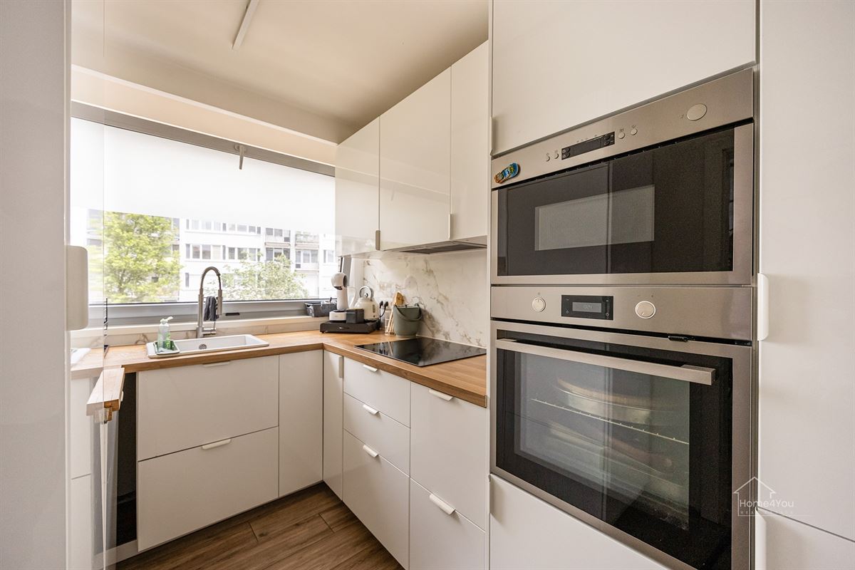 Instapklaar appartement met 3 slpk, terras en garagebox te Deurne!