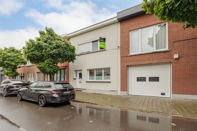 Af te werken woning met tal van mogelijkheden op een uitstekende locatie te Wilrijk