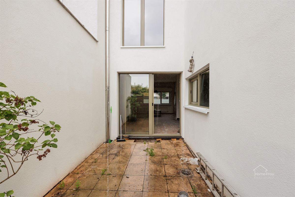 Af te werken woning met tal van mogelijkheden op een uitstekende locatie te Wilrijk