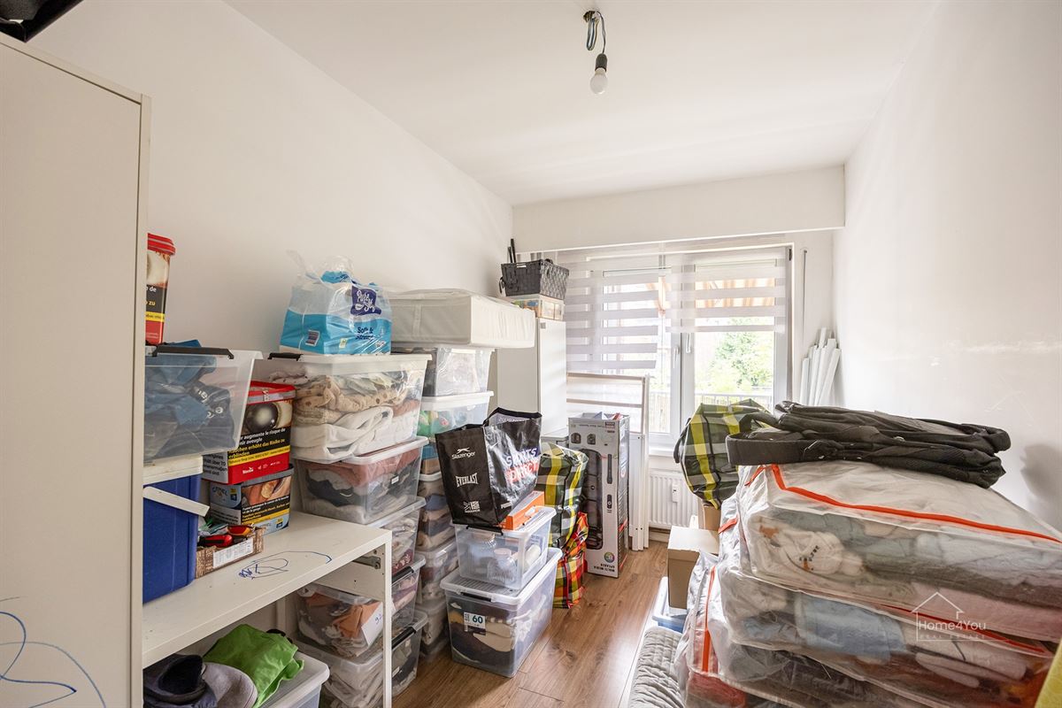 Instapklaar appartement met 3 slpk, terras en garagebox te Deurne!