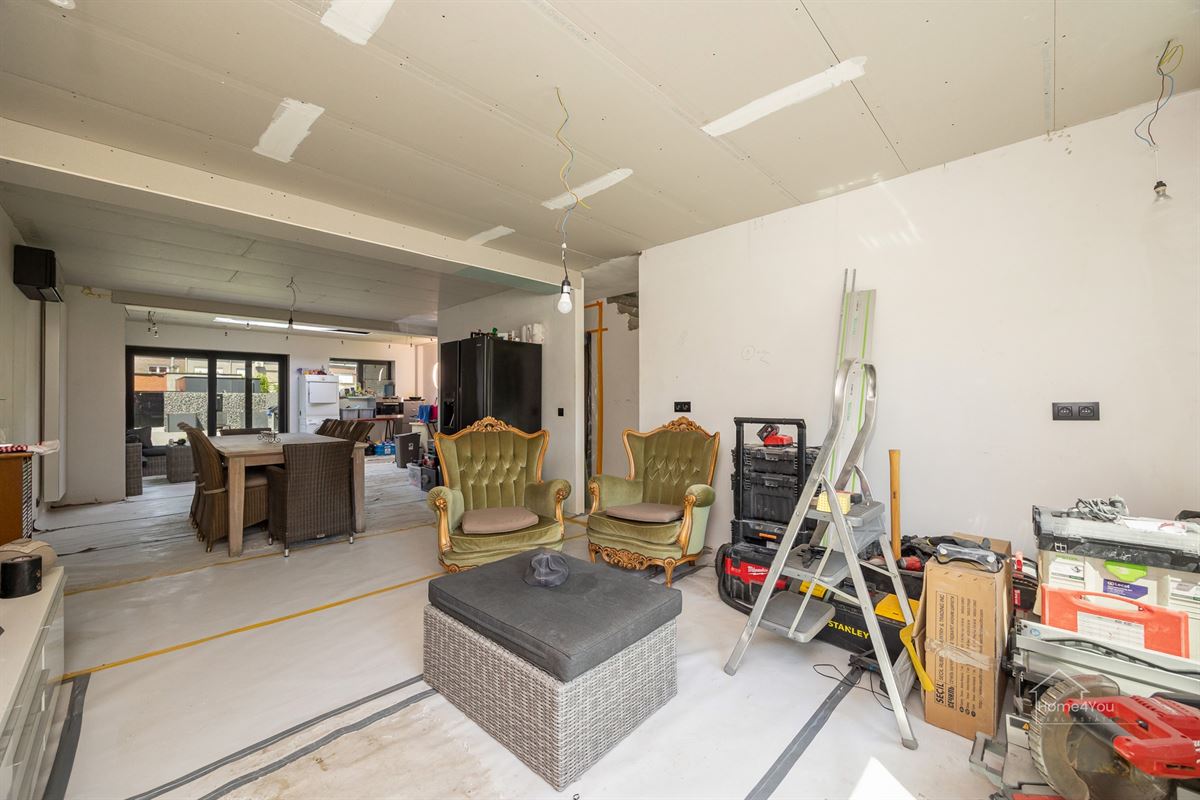 Ruime woning met zonnepanelen, thuisbatterij en tal van mogelijkheden