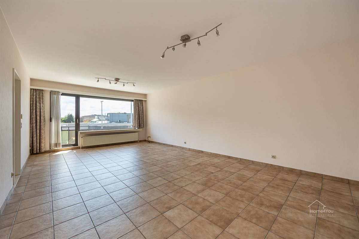Instapklaar Appartement Toplocatie, 2Slaapk, Terras, Garagebox