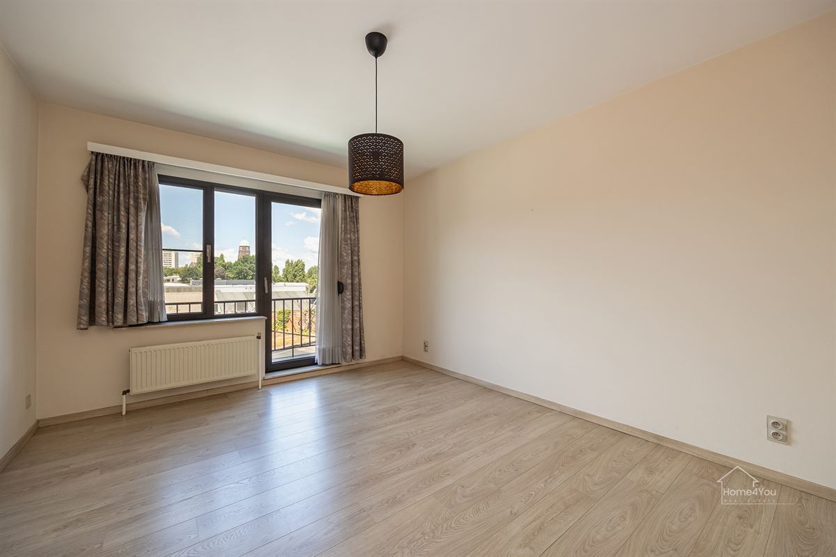Instapklaar Appartement Toplocatie, 2Slaapk, Terras, Garagebox