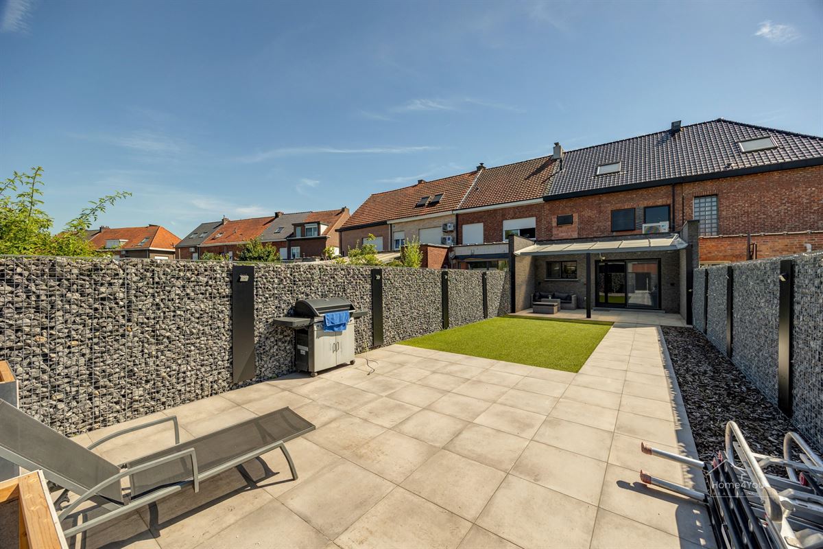 Ruime woning met zonnepanelen, thuisbatterij en tal van mogelijkheden