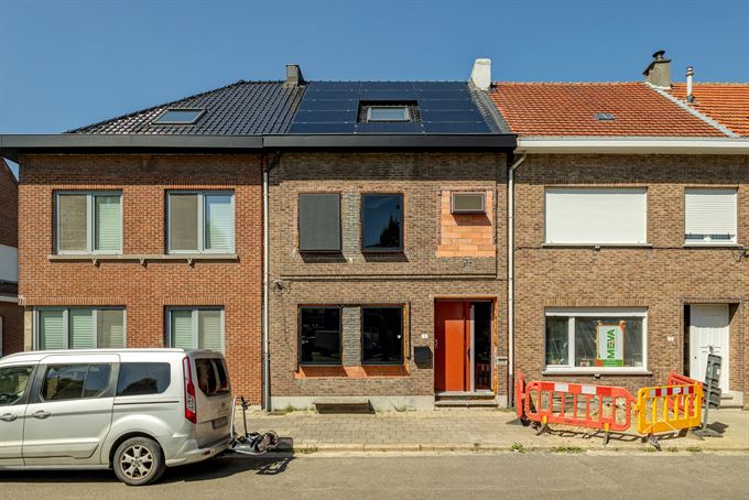 Ruime woning met zonnepanelen, thuisbatterij en tal van mogelijkheden