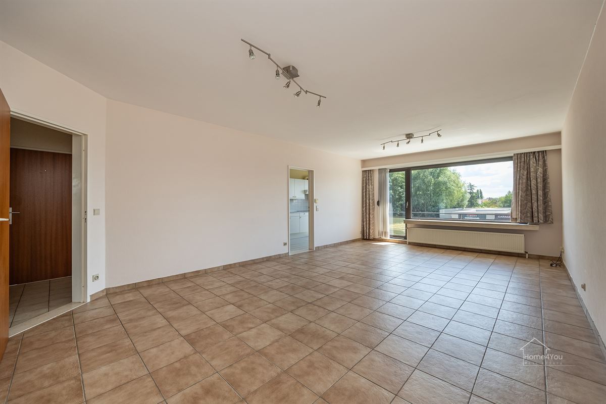 Instapklaar Appartement Toplocatie, 2Slaapk, Terras, Garagebox