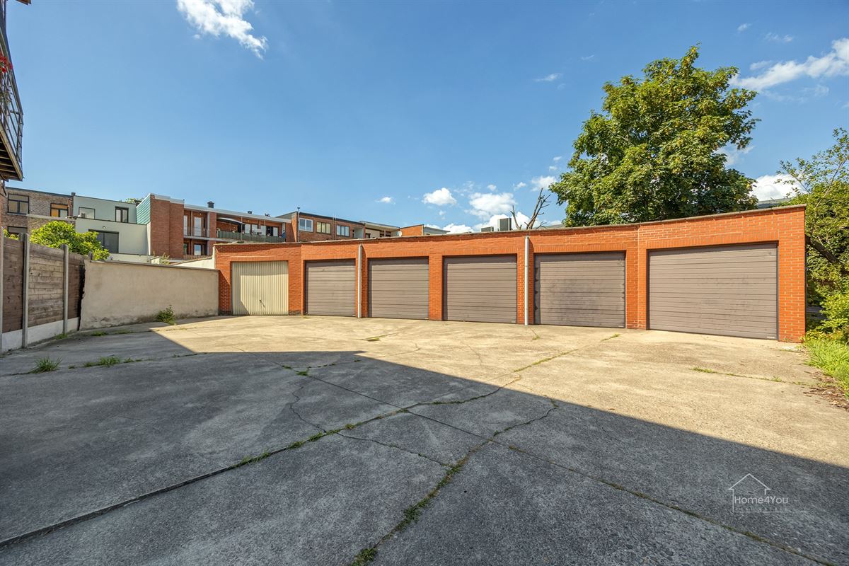 Instapklaar Appartement Toplocatie, 2Slaapk, Terras, Garagebox