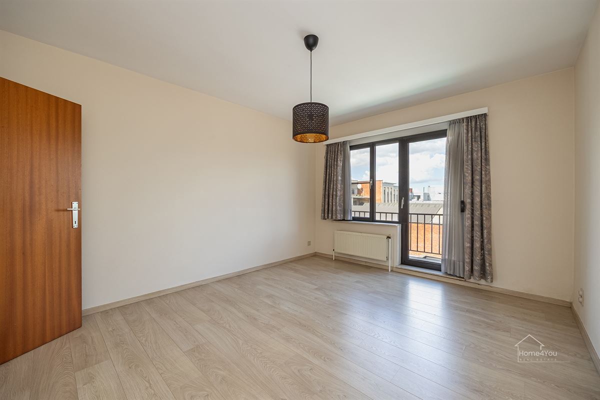 Instapklaar Appartement Toplocatie, 2Slaapk, Terras, Garagebox