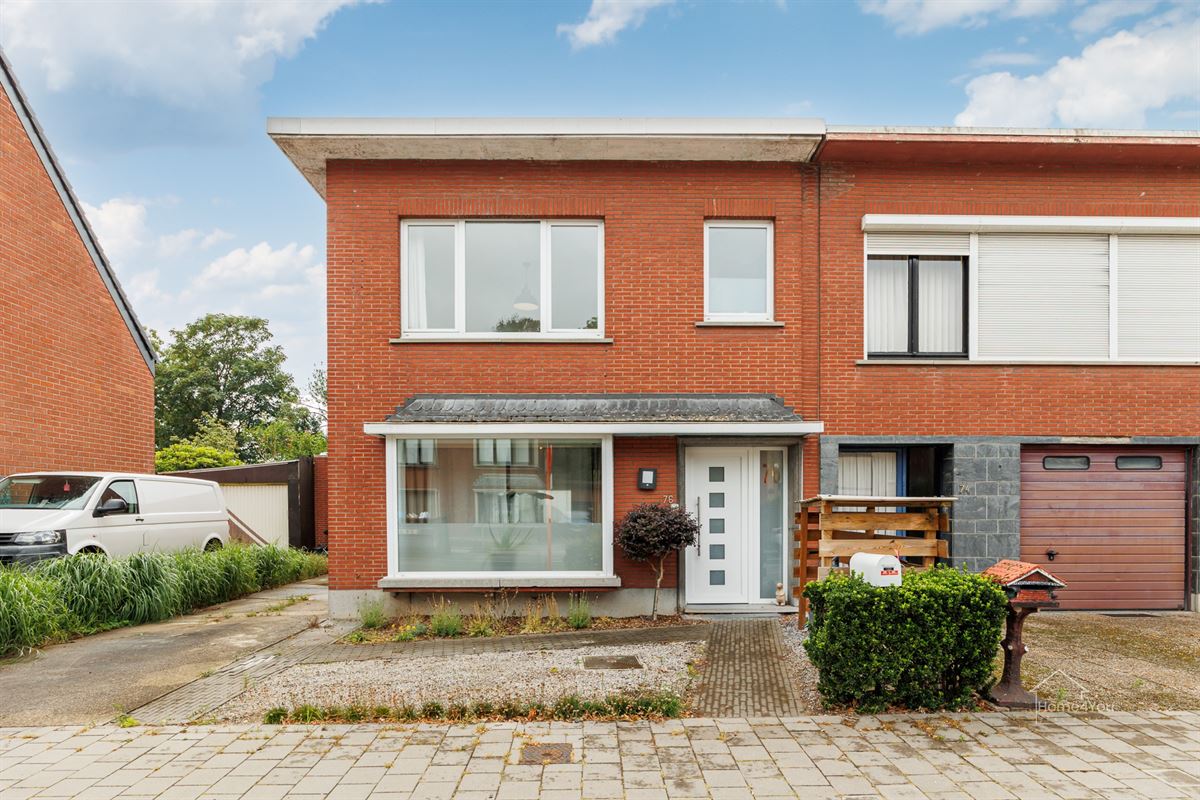 Instapklare gezinswoning met gezellige tuin