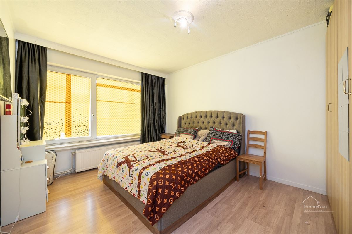 Lichtrijk hoekappartement met 3 slpk en terras in Borgerhout!
