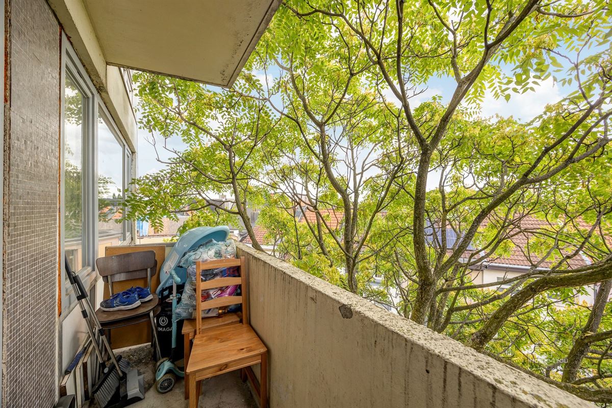 Lichtrijk hoekappartement met 3 slpk en terras in Borgerhout!