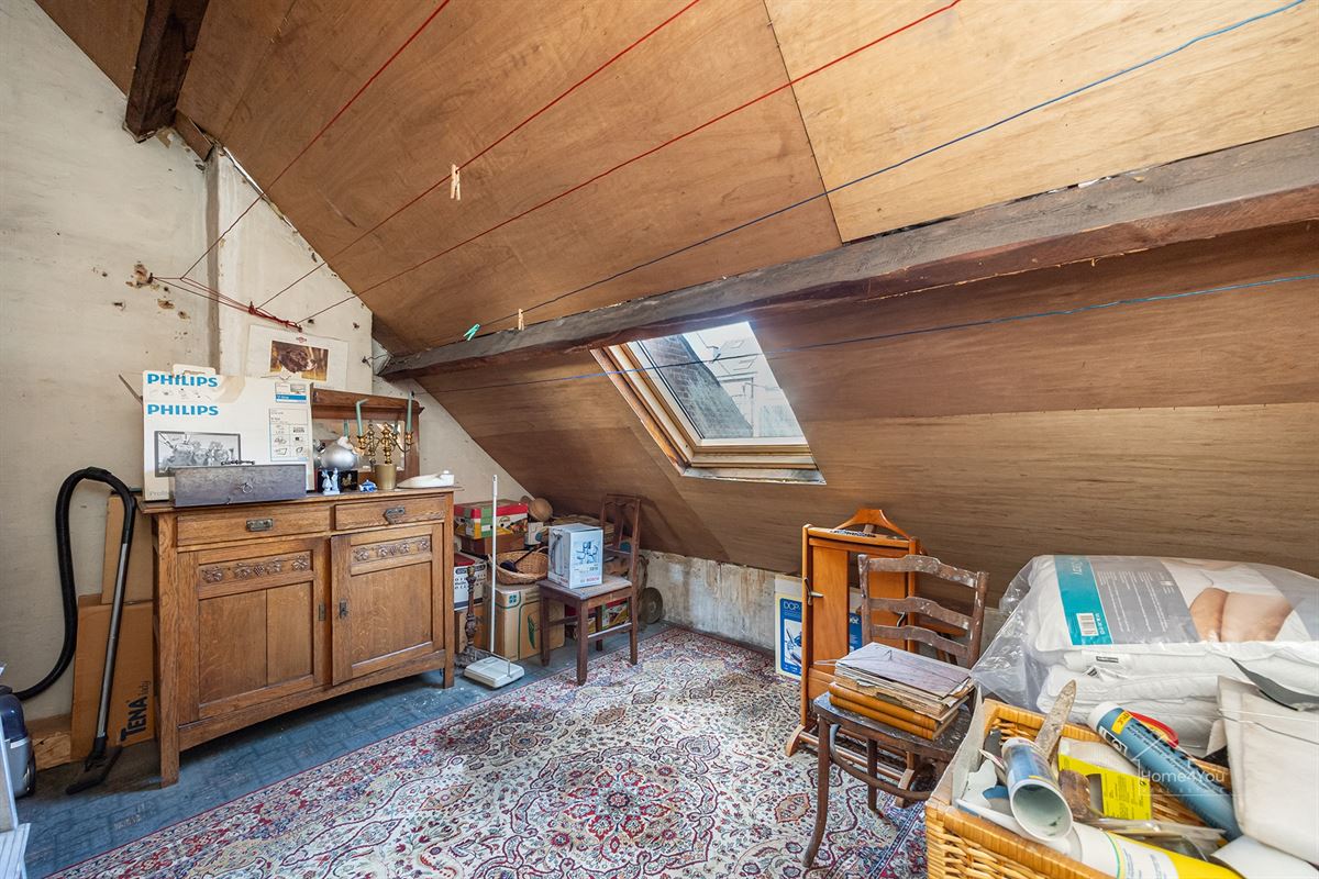 Authentiek herenhuis met 5 slaapkamers en tuin.