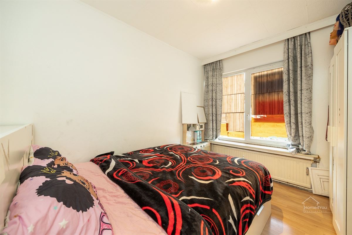 Lichtrijk hoekappartement met 3 slpk en terras in Borgerhout!