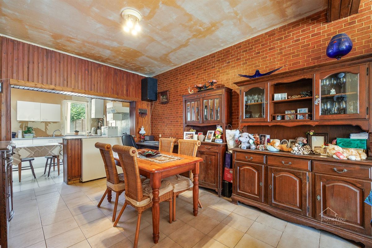 Te renoveren woning met ruime tuin en uitbreidingsmogelijkheden in Schelle