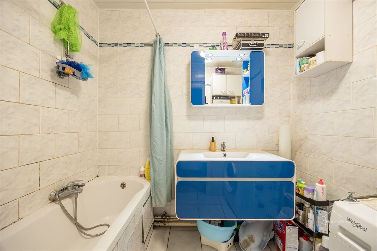Lichtrijk hoekappartement met 3 slpk en terras in Borgerhout!