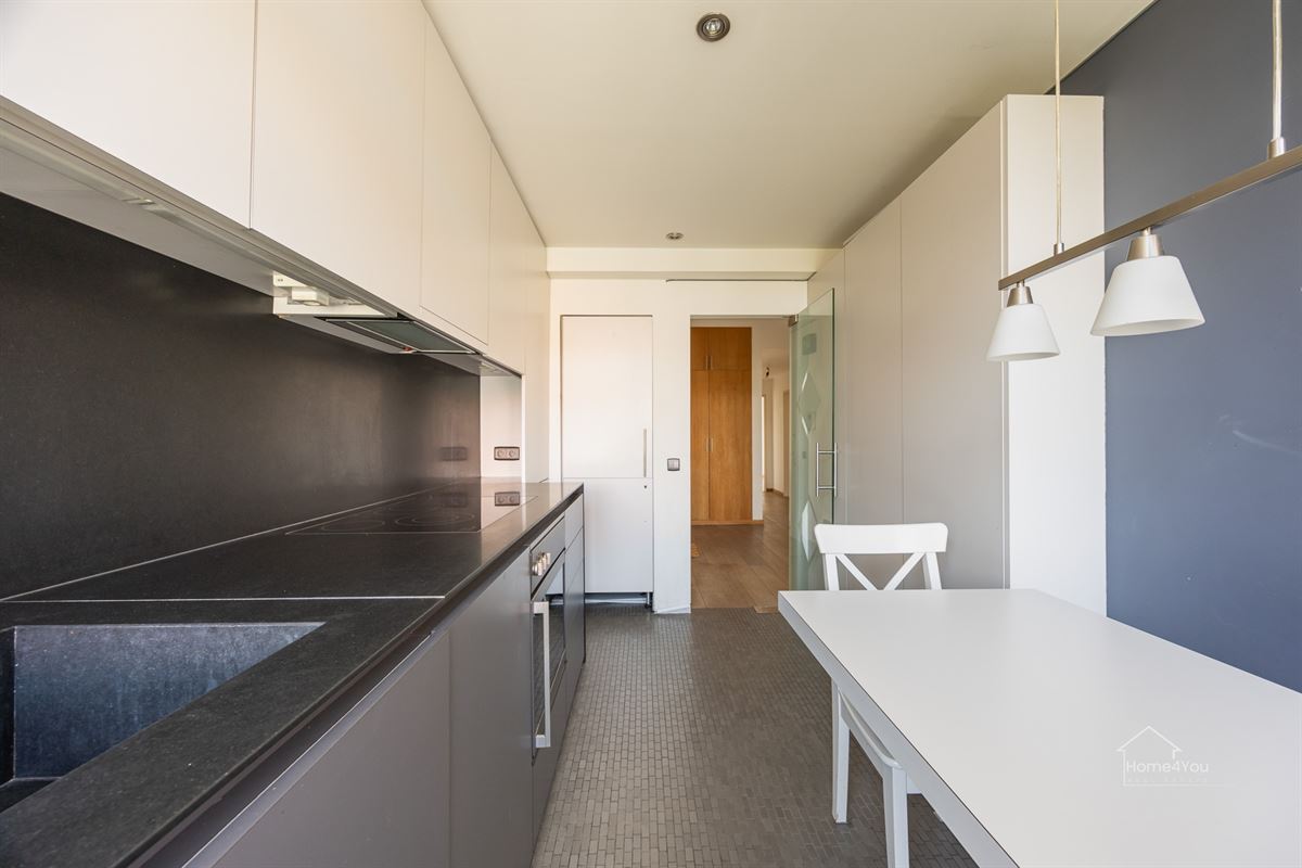 Ruim appartement met 3 slpk en 2 terrassen op toplocatie!