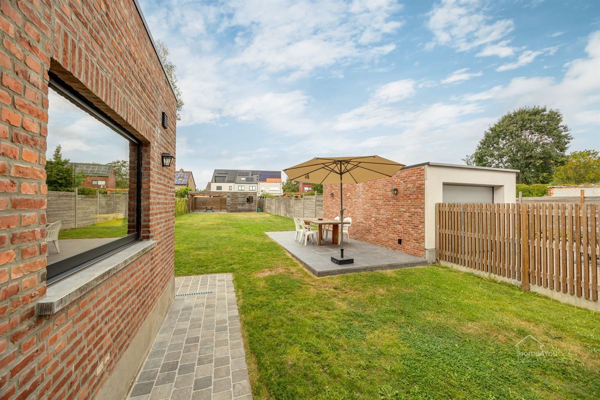 Prachtige HOB, 3 slaapk + zolder en ruime tuin