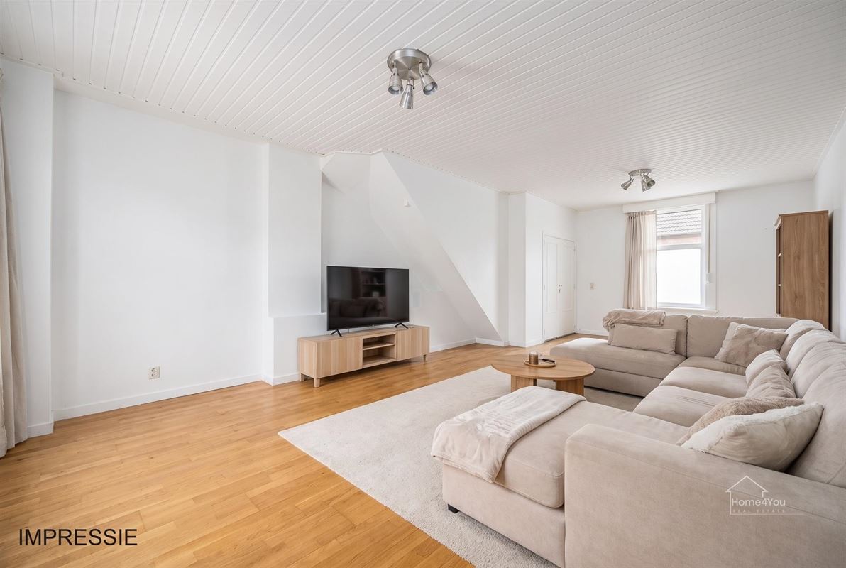 Te renoveren woning met 2 woonentiteiten + tuin