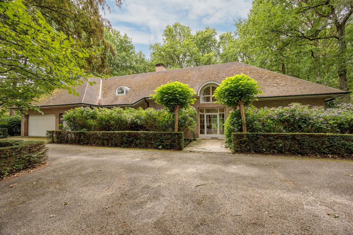 Riante villa in een groene en residentiële omgeving!