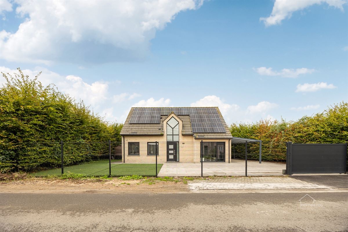 Moderne villa met 3 slaapkamers en zwembad te Waasmunster!