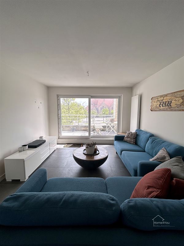 Bemeubeld duplexappartement in hartje Oostende te huur!