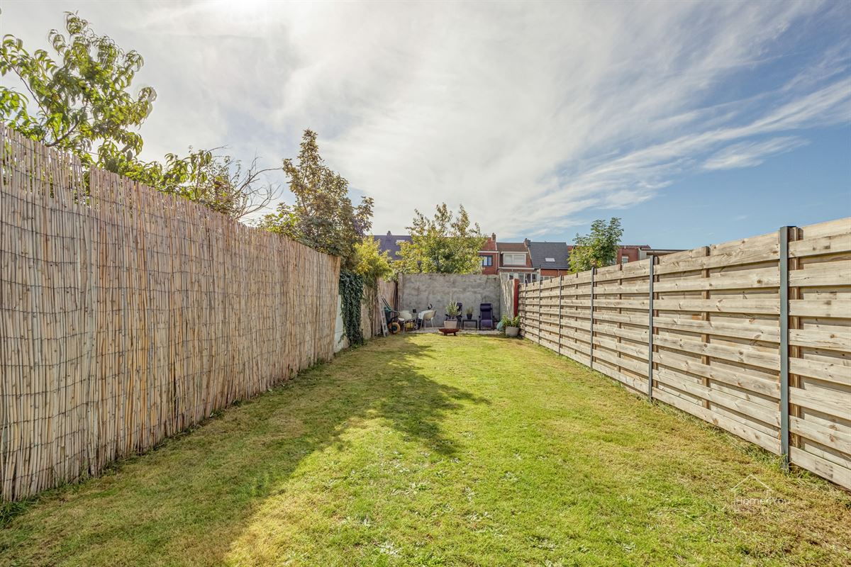 Instapklaar gelijvloers Appartement met Tuin