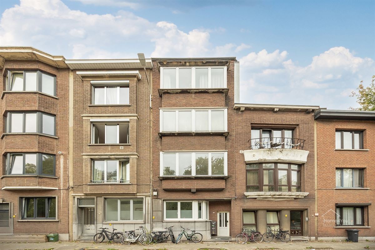 Lichtrijk 2-slaapkamerappartement met terras