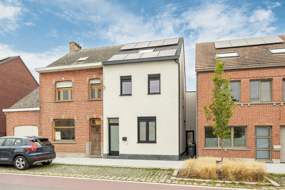 Prachtige Instapklare woning, A label, 4 slaapk+ bureel
