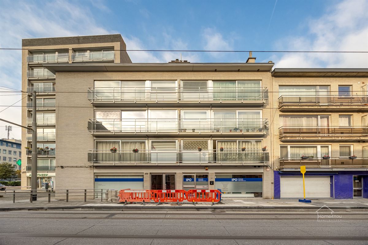Instapklaar appartement met 3 slpk, terras en een staanplaats te Deurne!