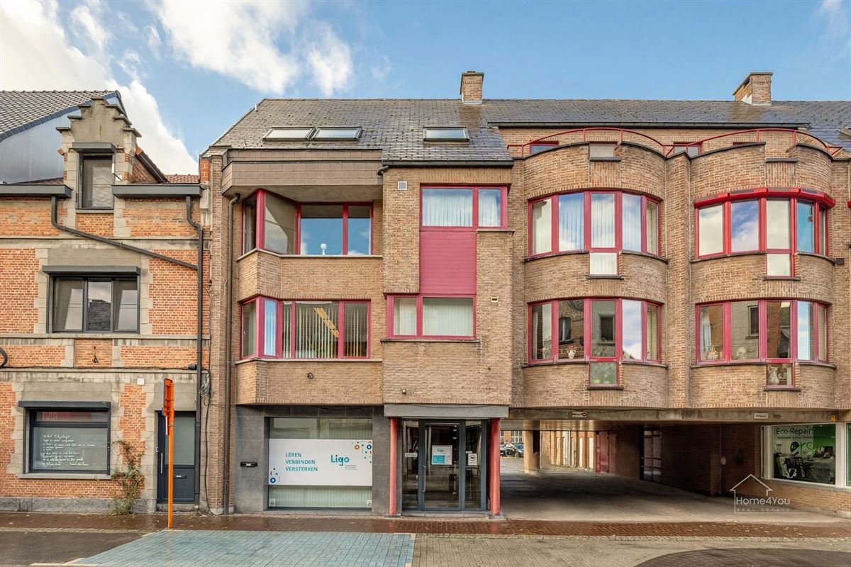 Lichtrijk en instapklaar 2-slaapkamerappartement met EPC B