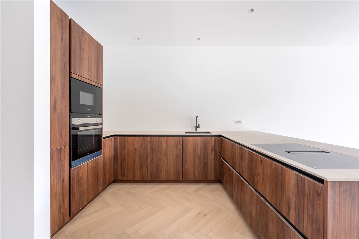 GENERAAL EISENHOWERLEI 61 - 2de BORGERHOUT