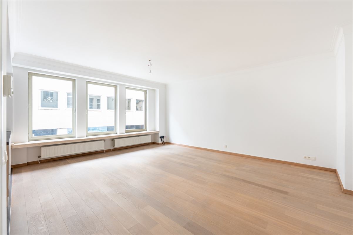 Appartement met veel lichtinval en luxe afwerking