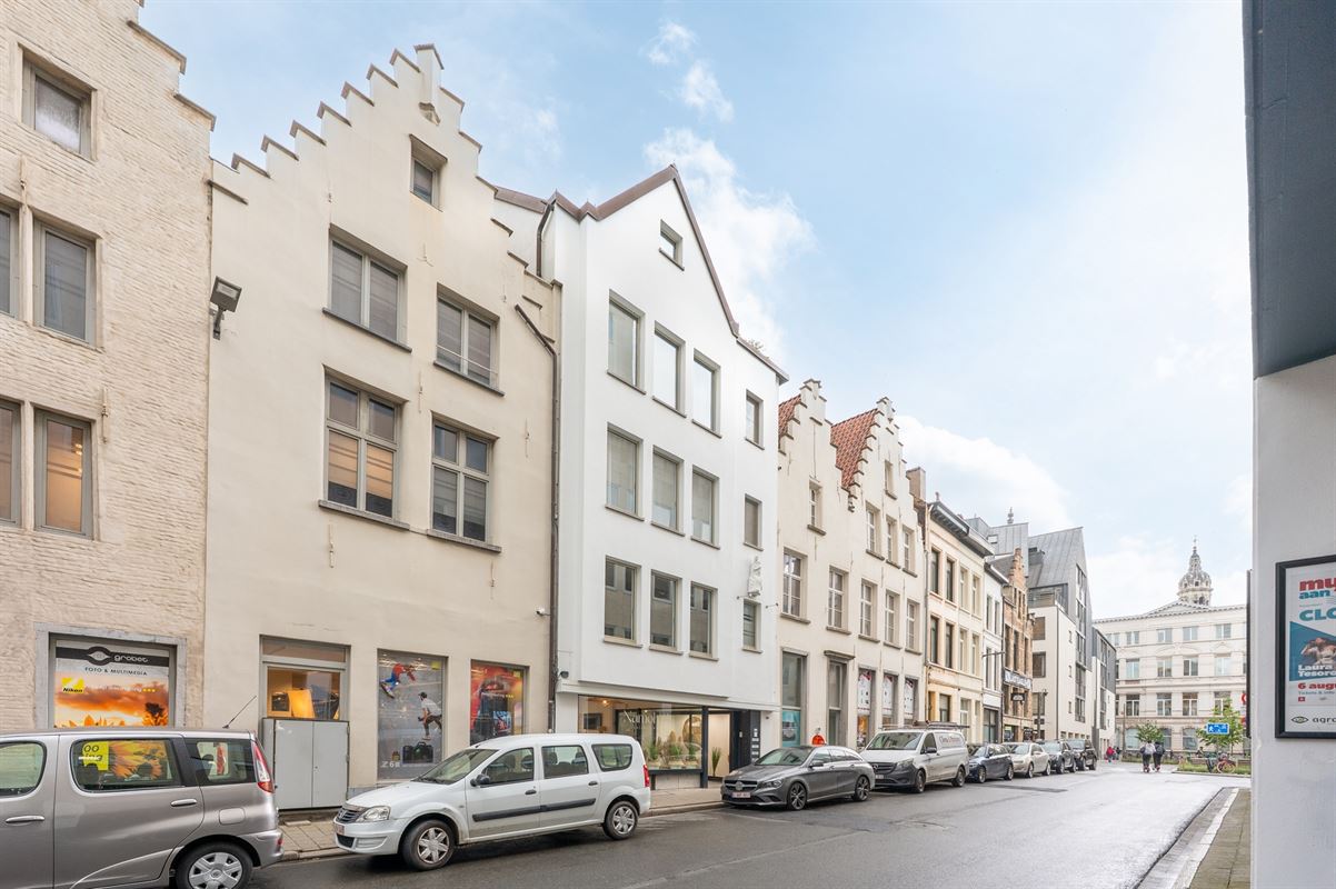 Appartement met veel lichtinval en luxe afwerking