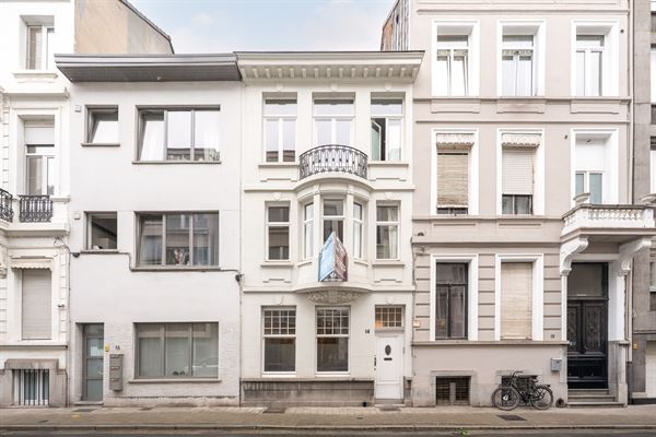 Authentiek herenhuis vlakbij het Stadspark