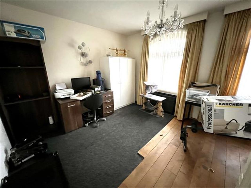 Prachtige villa met 9 slaapkamers en buitenzwembad