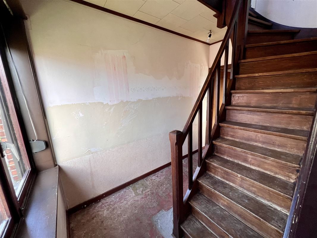 Uniek Pand van 385 m² met Onbeperkte Mogelijkheden